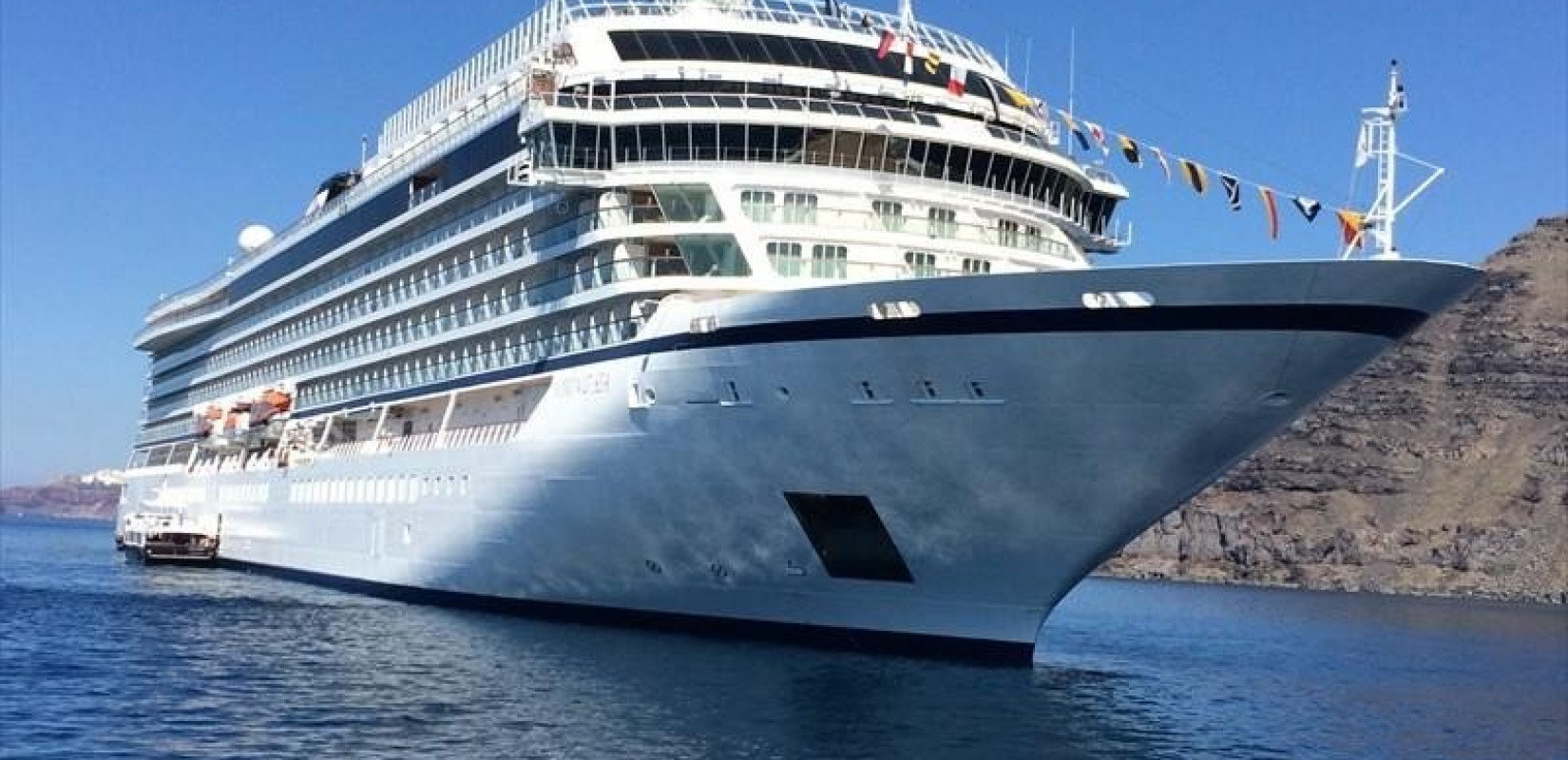 Το κρουζιερόπλοιο Viking Sea «έδεσε» στη Θεσσαλονίκη, πραγματοποιώντας παιδικά όνειρα επιβατών