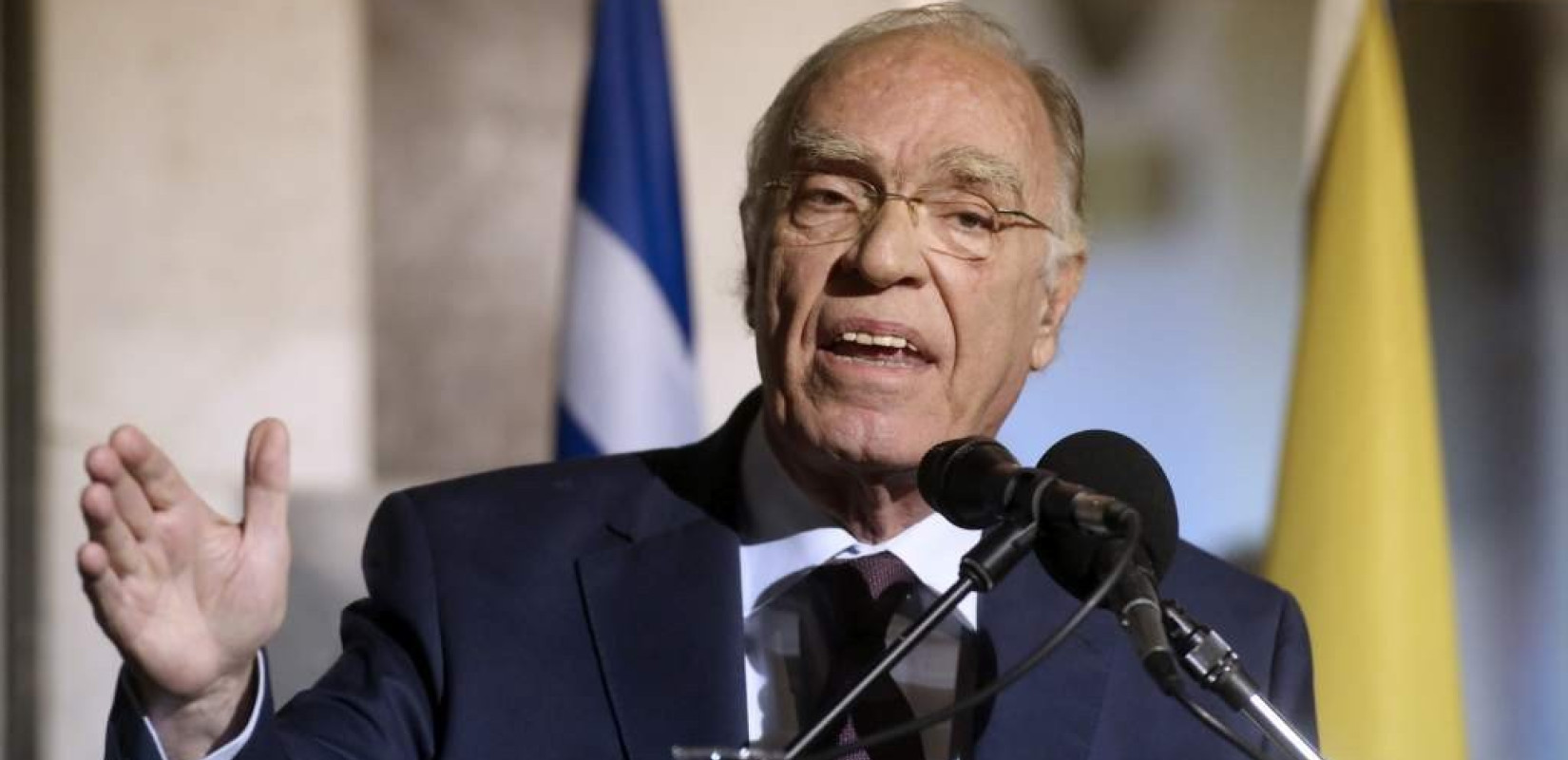 Β. Λεβέντης: Η Μέρκελ να καταλάβει ότι οι Έλληνες δεν είναι τα τσογλάνια της Ευρώπης