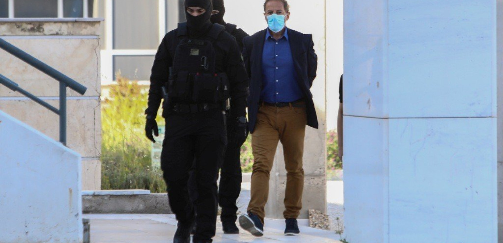 Επιστρέφει στη φυλακή μέχρι να καταθέσει την εγγύηση των 30.000 ευρώ ο Δημήτρης Λιγνάδης