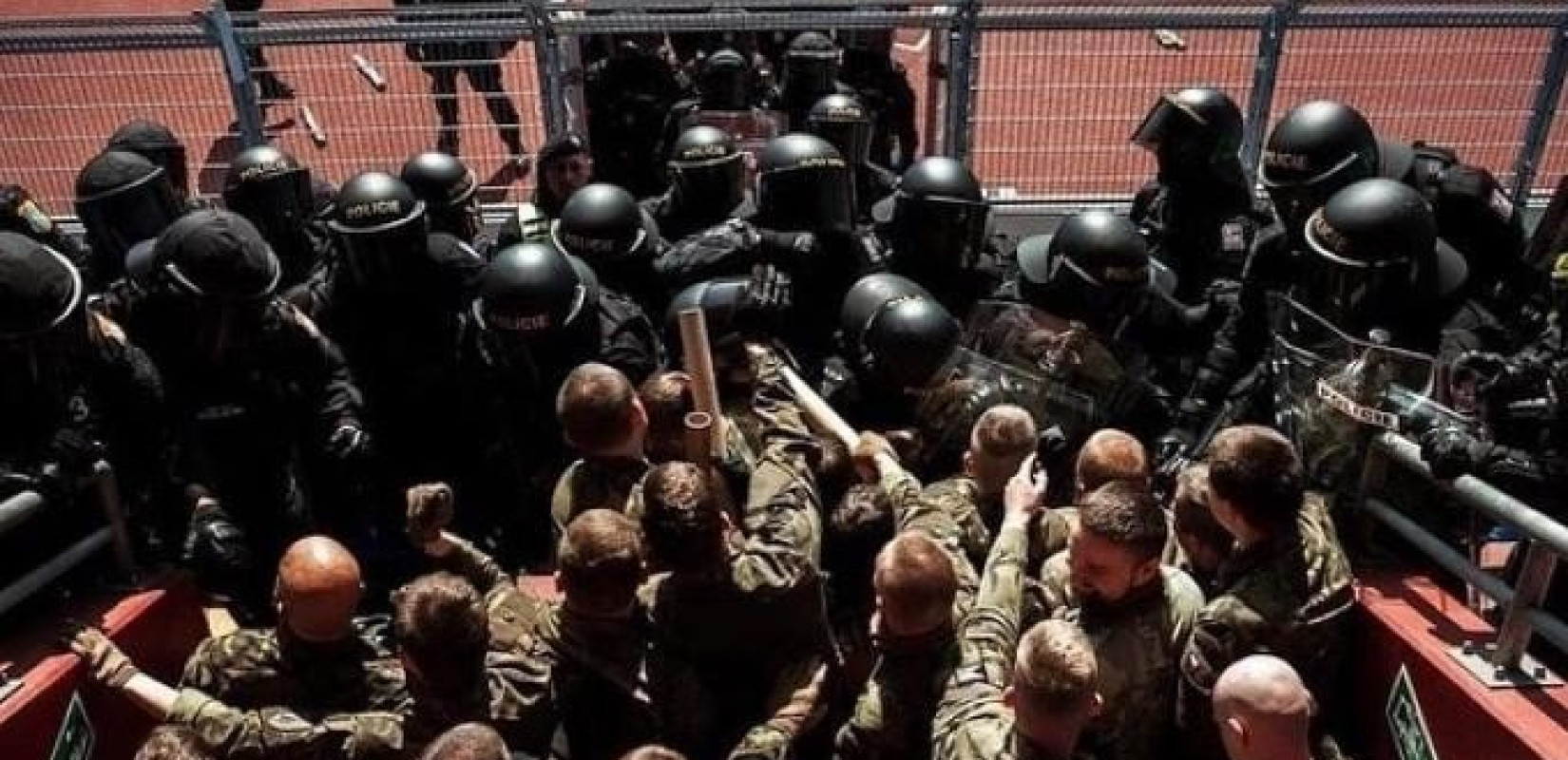 Τσεχία: Στρατός και αστυνομία προετοιμάζονται για το ντέρμπι Μπάνικ - Σλάβια (βίντεο)