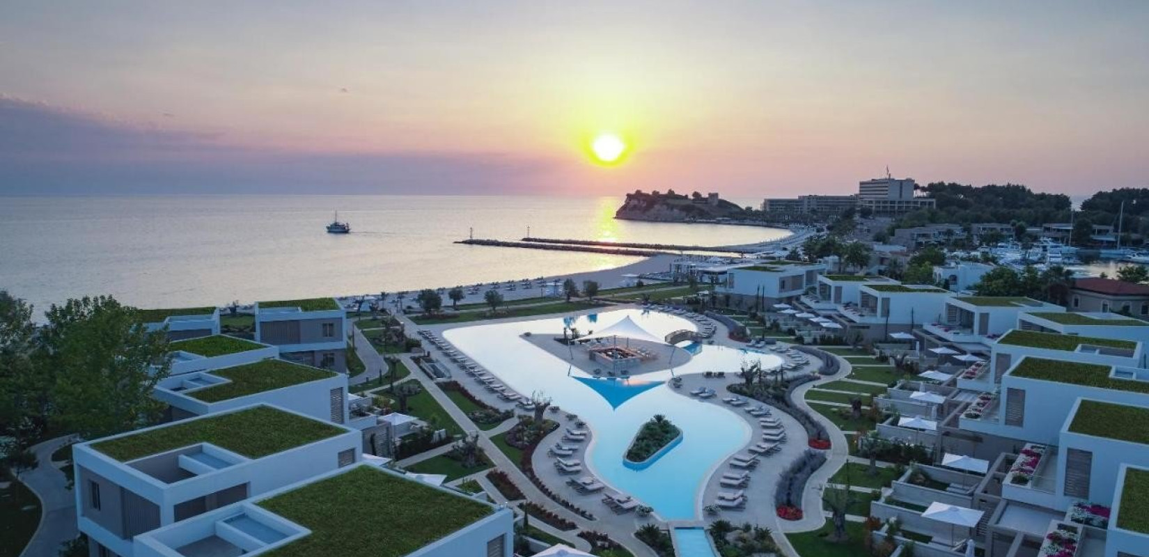 Mega deal: To κρατικό fund της Σιγκαπούρης αγόρασε  τη Sani/Ikos