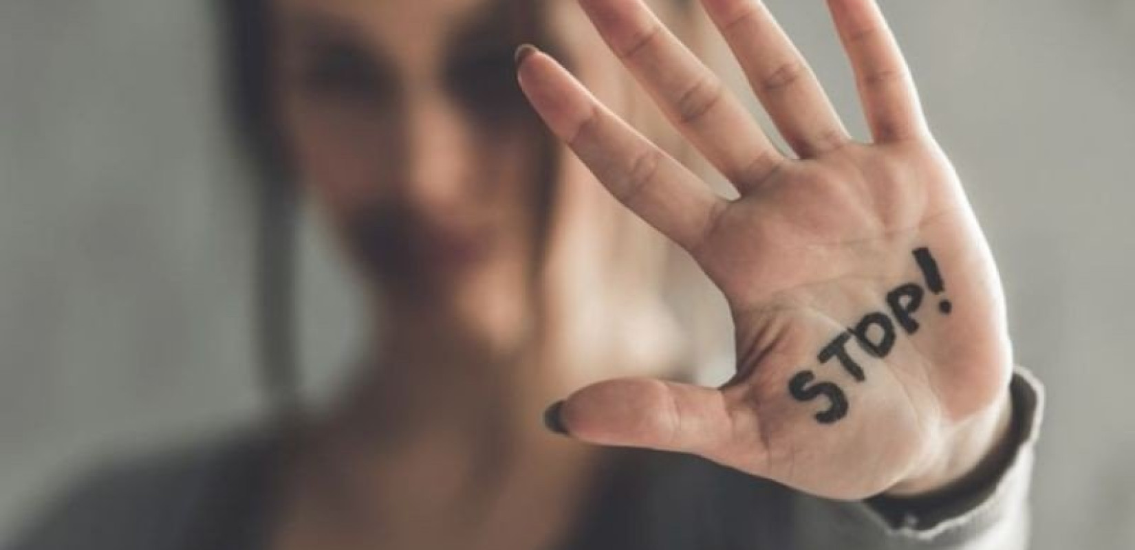 Έξαρση των εγκλημάτων ενδοοικογενειακής βίας σε βάρος των γυναικών - Σοκάρουν οι αριθμοί