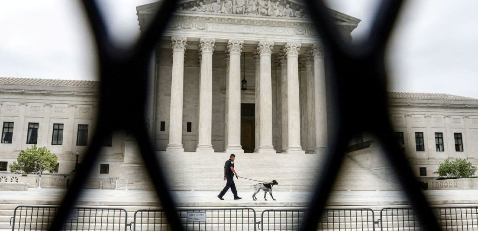 Στο Μεσαίωνα επιστρέφουν οι ΗΠΑ - Ανώτατο Δικαστήριο αναβίωσε νόμο του 1864 που απαγορεύει την άμβλωση από την ώρα της... σύλληψης