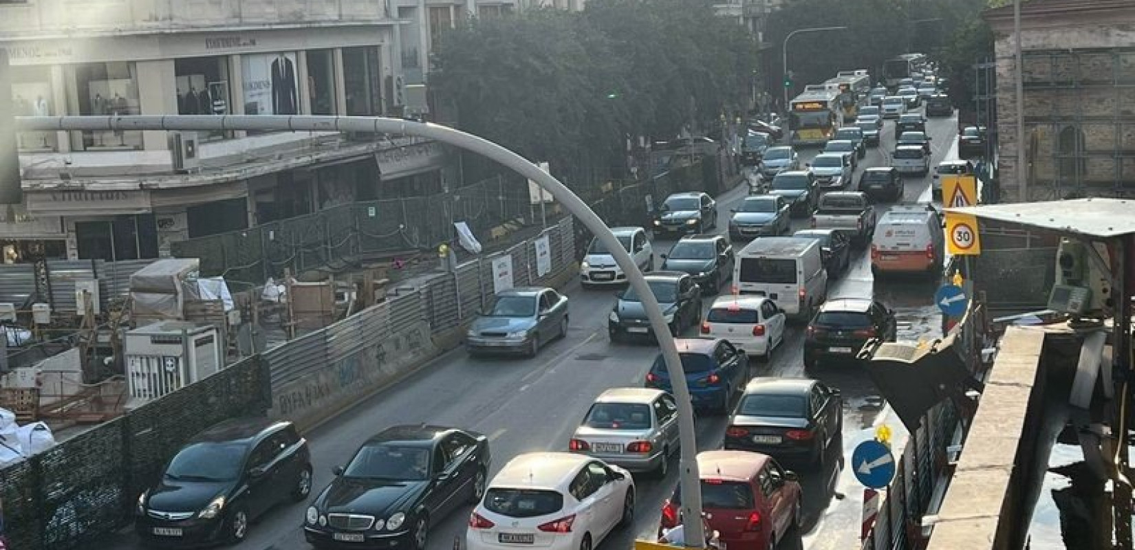 Θεσσαλονίκη: Ώριμοι ψηφιακά οι πολίτες, ζητούν έξυπνες λύσεις στην πόλη - Κυκλοφοριακό και έλλειψη πρασίνου παραμένουν τα μεγαλύτερα ζητήματα