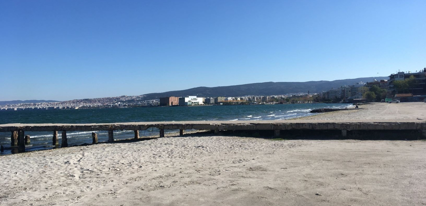 Αντιμέτωπο με μίνι... παλίρροια καθημερινά το Καραμπουρνάκι