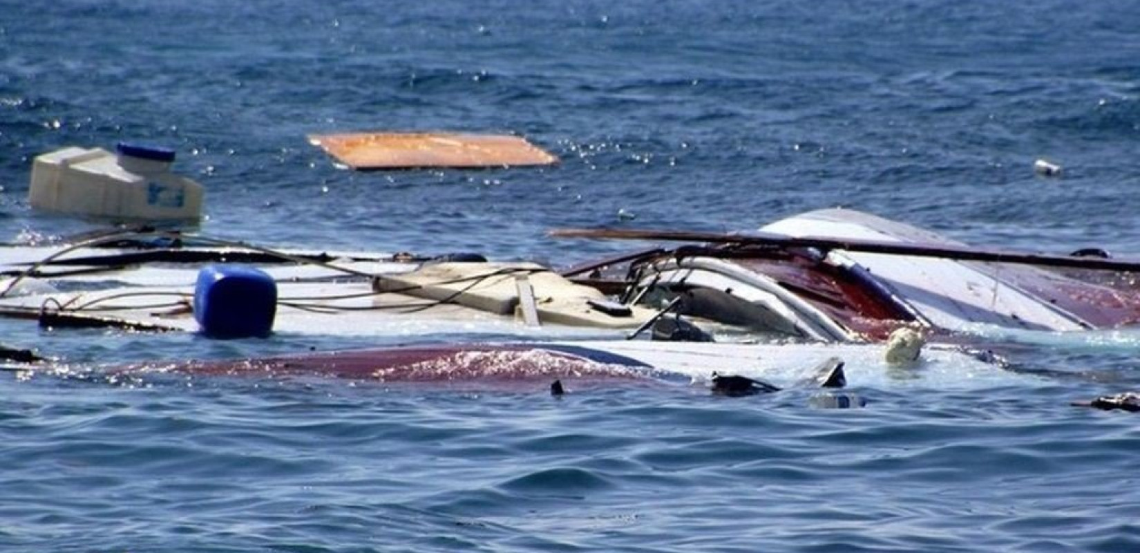 Νέο ναυάγιο στα ανοιχτά της Τυνησίας - Αγνοούνται 34 μετανάστες