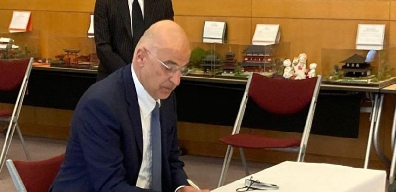 Ν. Δένδιας: «Το σημείωμα που θα αφήσω στον επόμενο υπουργό»