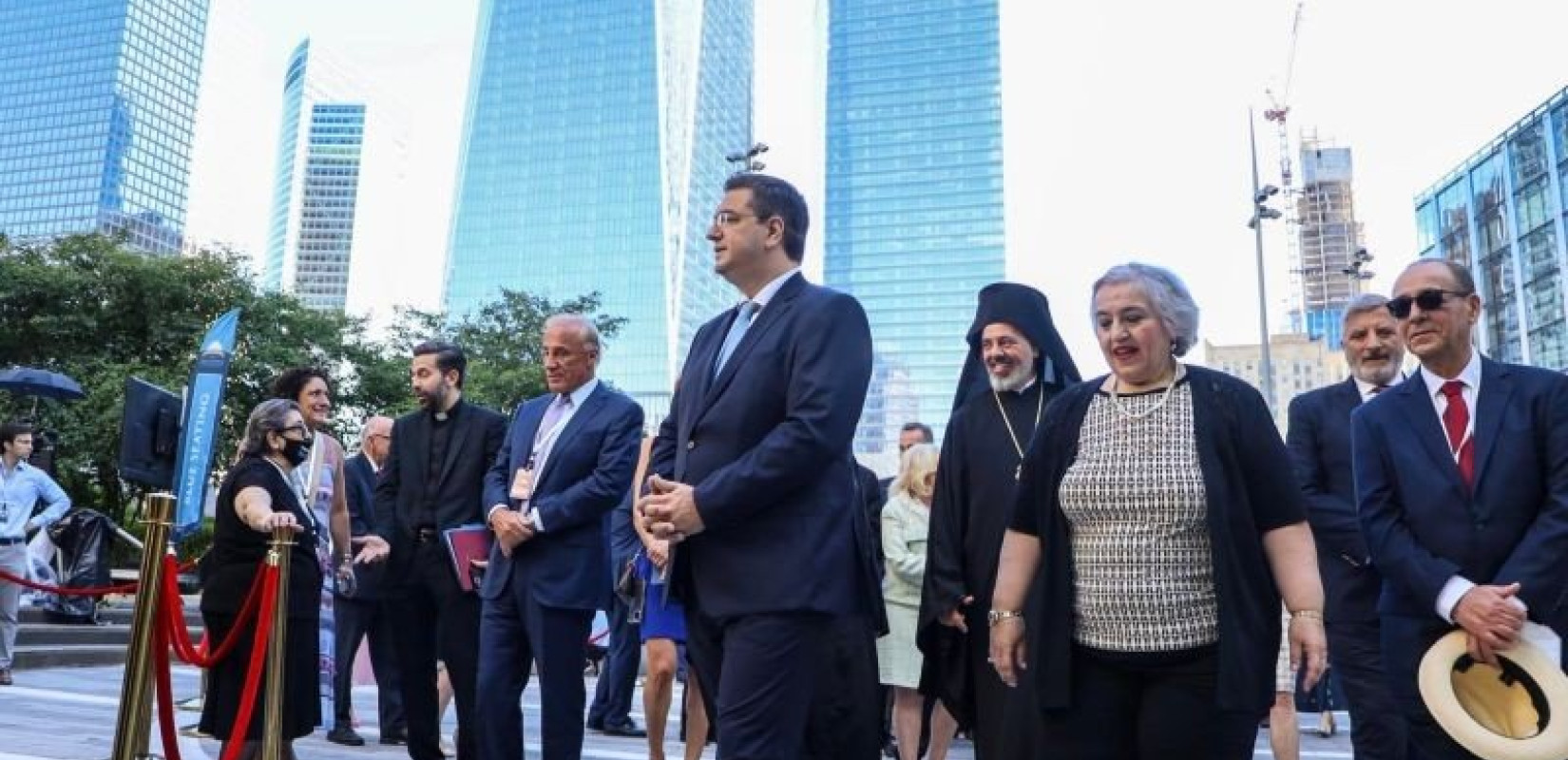 Νέα Υόρκη: Με λαμπρότητα και κατάνυξη τελέστηκαν τα εγκαίνια του Αγίου Νικολάου στο Σημείο Μηδέν - Παρών ο Απ. Τζιτζικώστας (βίντεο-φωτ.)