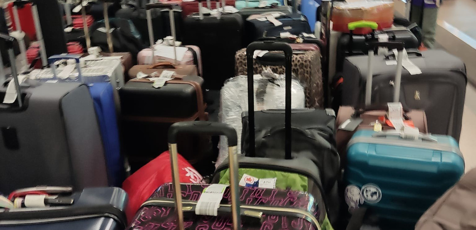 Συνήγορος του Καταναλωτή: Τι συστήνει στις αεροπορικές εταιρίες για τις αποζημιώσεις αποσκευών