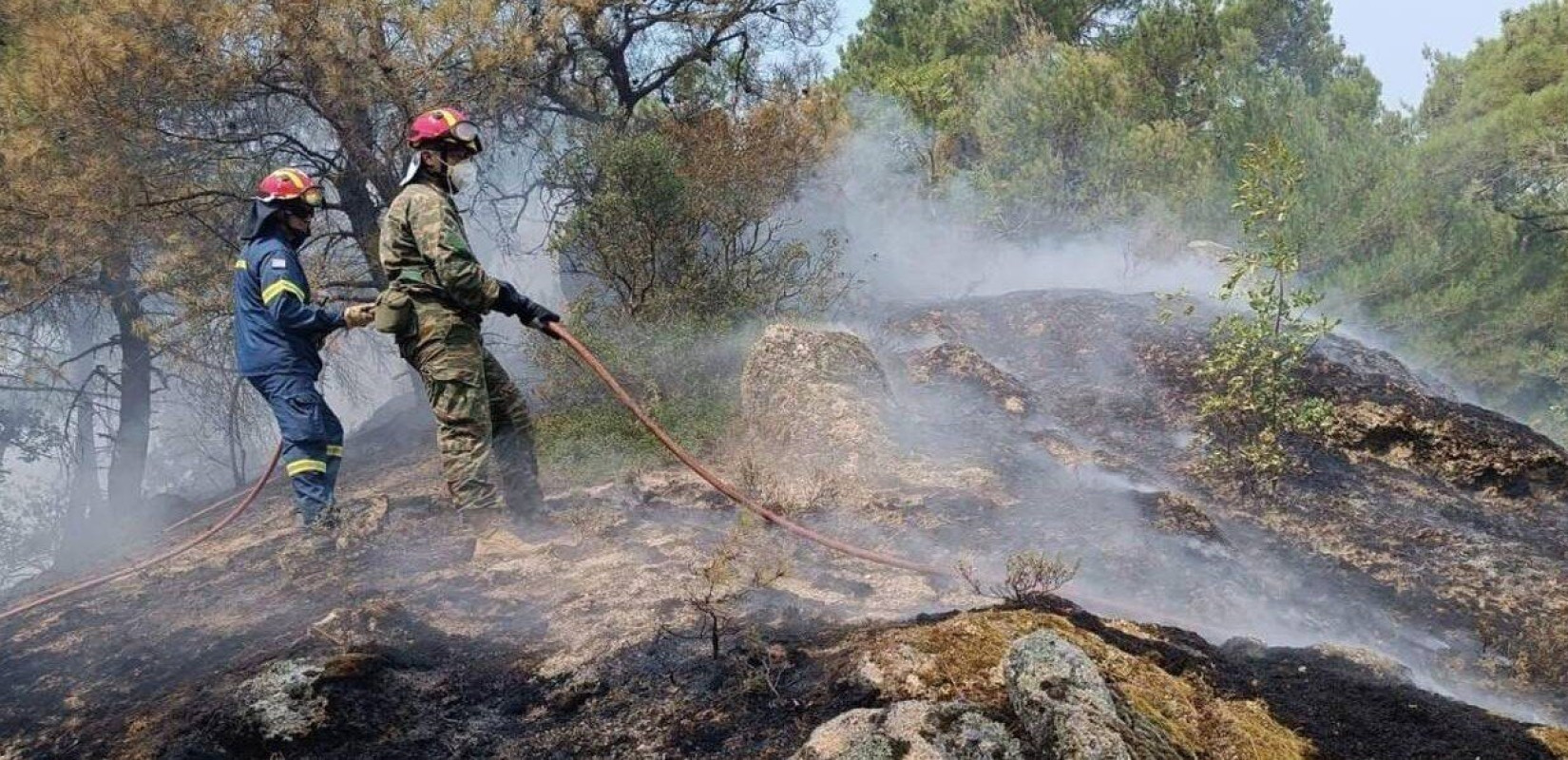 Καίγεται για έβδομη ημέρα το δάσος της Δαδιάς
