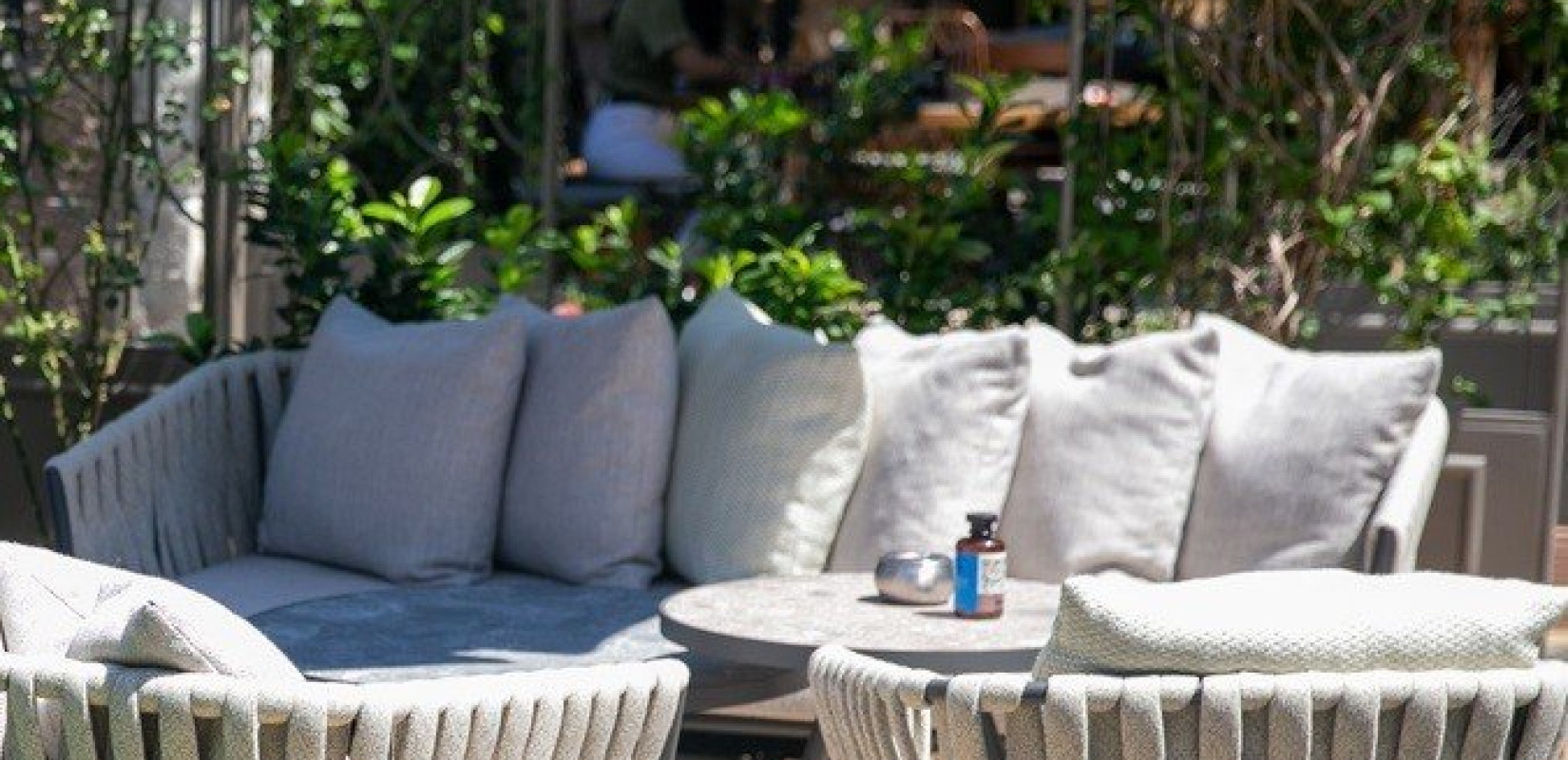  «Rou Leisure Gathering SKG»: Από τις πιο όμορφες αυλές στη Θεσσαλονίκη