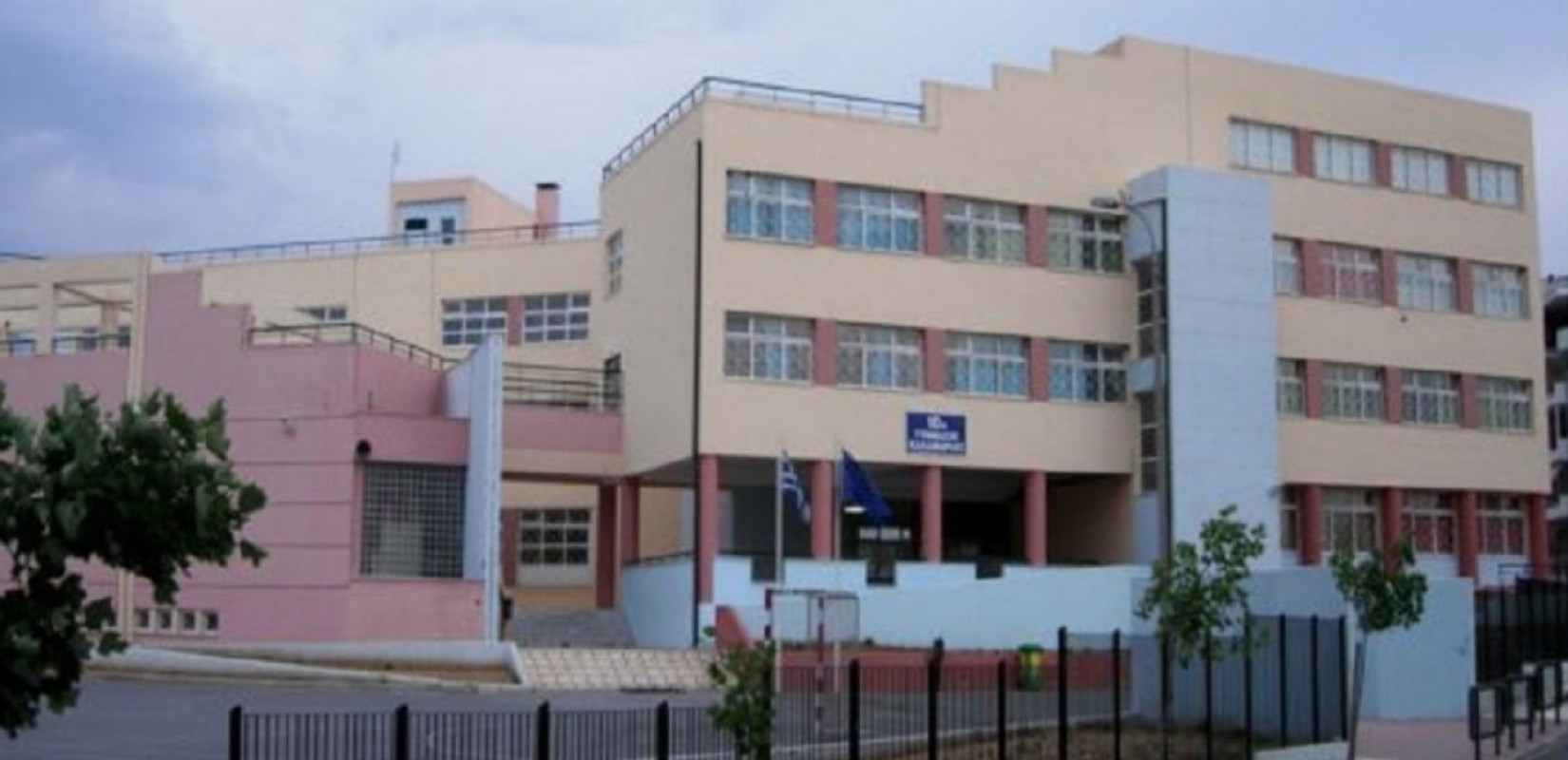 Καλαμαριά: Στα... όπλα ο δήμος για τη μεταστέγαση 100 μαθητών λυκείου 