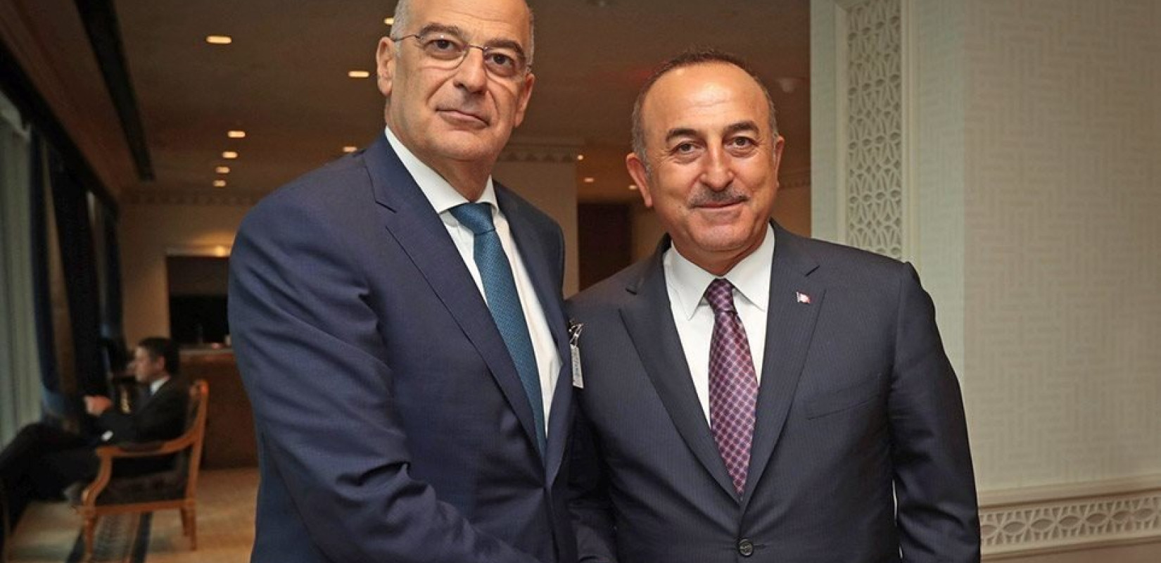 Ο Μ. Τσαβούσογλου έστειλε ευχετήρια επιστολή στο Ν. Δένδια για την 25η Μαρτίου (φωτ.)