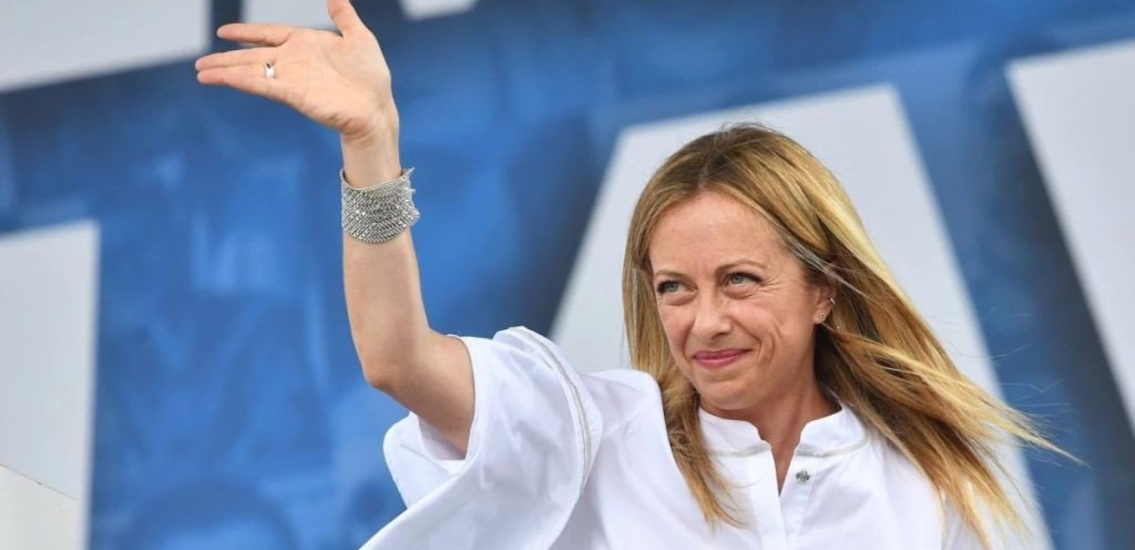 Μελόνι: «Θα κυβερνήσουμε με πιστούς συμμάχους, ενωμένοι ενάντια στην αριστερά»