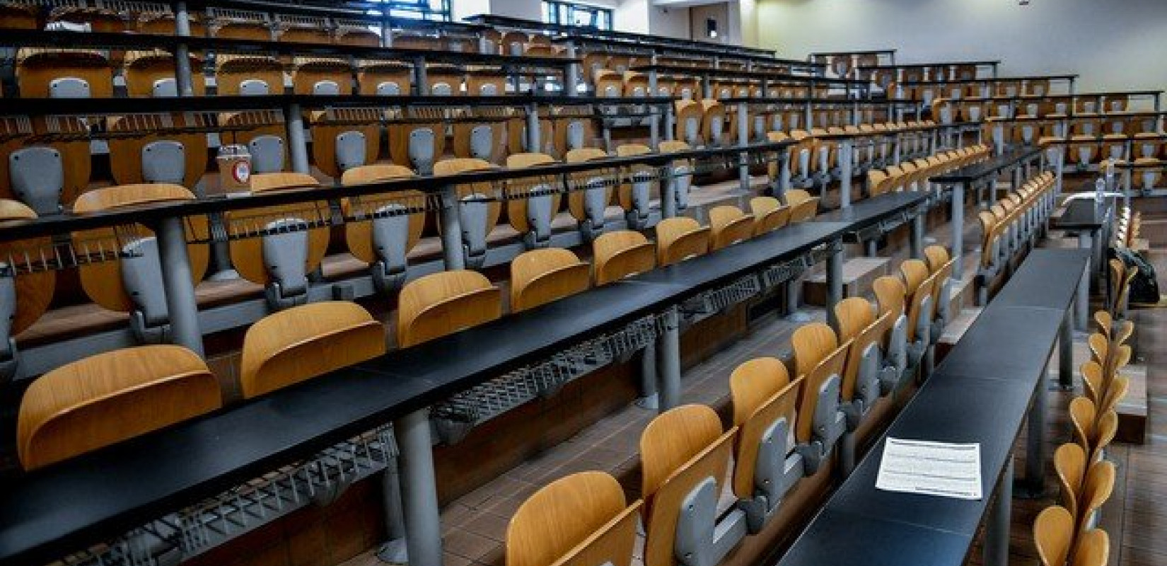 Τέλος στην αιώνια φοίτηση και στη βία στα ΑΕΙ: Διαγραφές, παρατηρητήριο βίας και νέα νομική μορφή για τη Μονή Σινά