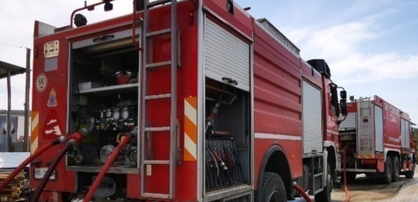 Θεσσαλονίκη: Φωτιά σε όχημα εν κινήσει που επέβαινε οικογένεια