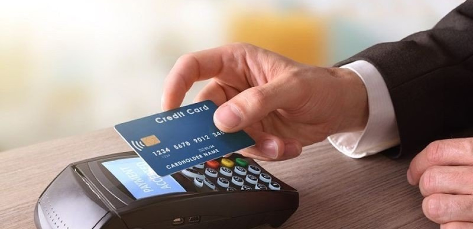 ΑΑΔΕ: Σαρωτικοί έλεγχοι για POS και IRIS – Πρόστιμα έως 20.000 ευρώ