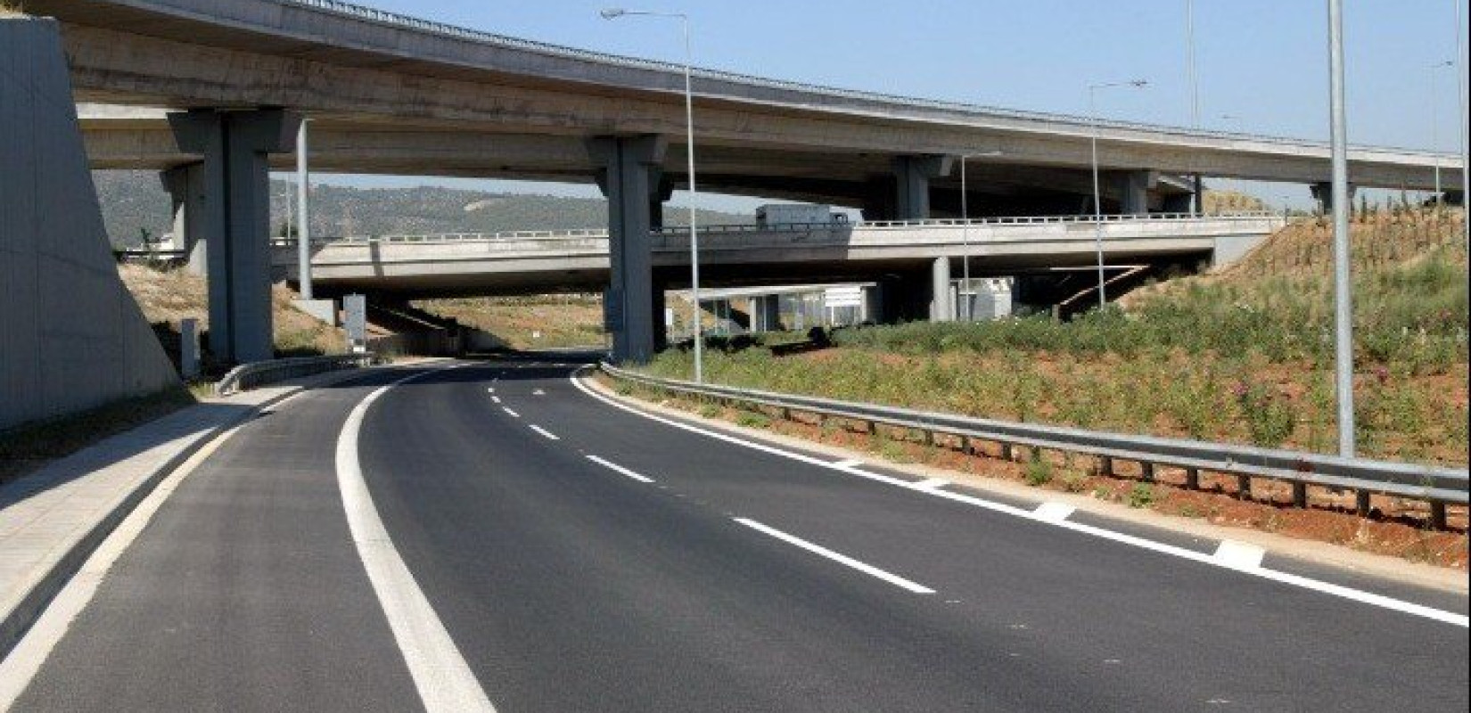 Παραλίγο τραγωδία στο Κιλκίς: ΙΧ τρέχει στο αντίθετο ρεύμα της ΠΑΘΕ - Δείτε βίντεο