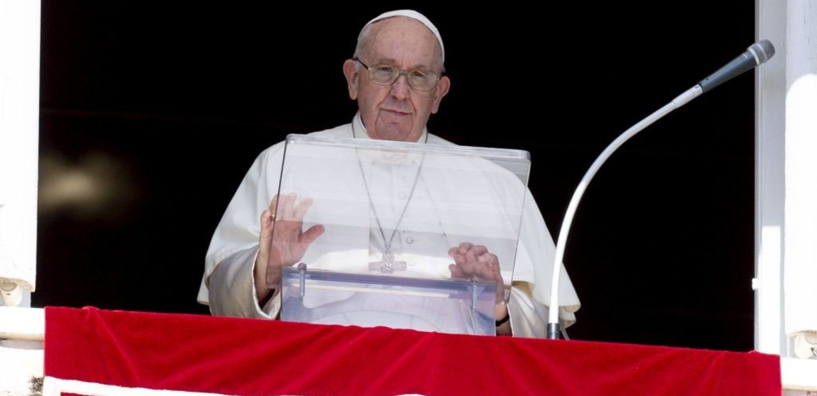 Ο Πάπας Φραγκίσκος παρακαλεί τον Πούτιν