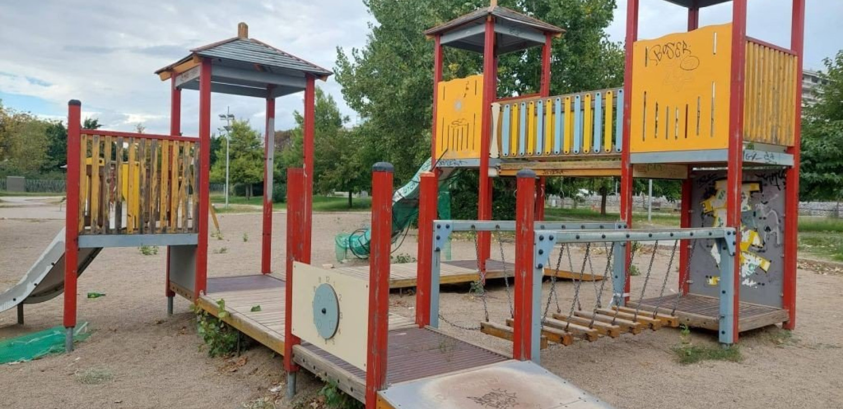 Με εντολή Αγγελούδη καθημερινός έλεγχος στις 65 παιδικές χαρές του δήμου Θεσσαλονίκης