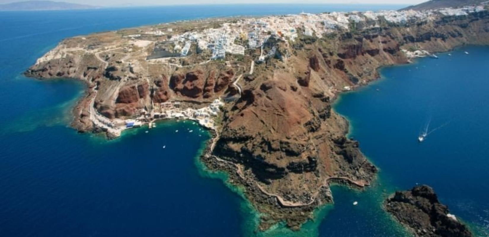 Στη Σαντορίνη κυβερνητικό κλιμάκιο - Έκανε αυτοψία σε περιοχές της καλντέρας