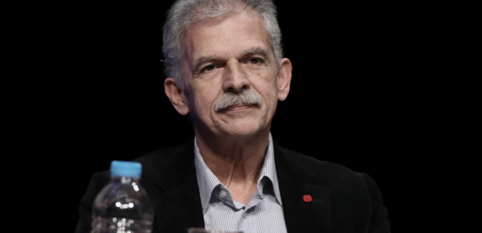 Ψήφο εμπιστοσύνης στην κυβέρνηση δίνει ο Σπ. Δανέλλης
