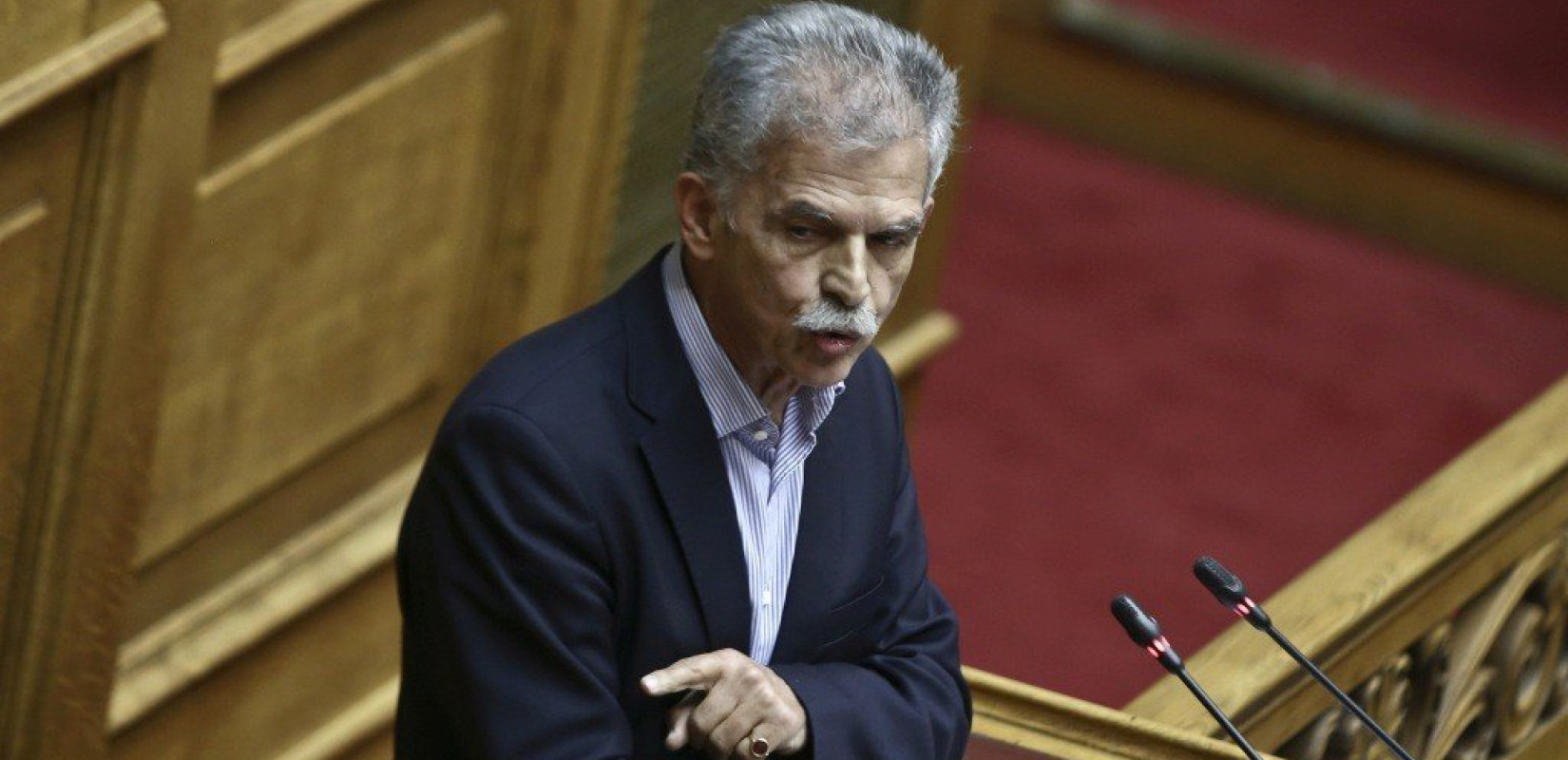 Δανέλλης στη Βουλή: Ανορθόδοξη η στάση μου αλλά μήπως ζούμε σε κανονικές στιγμές;