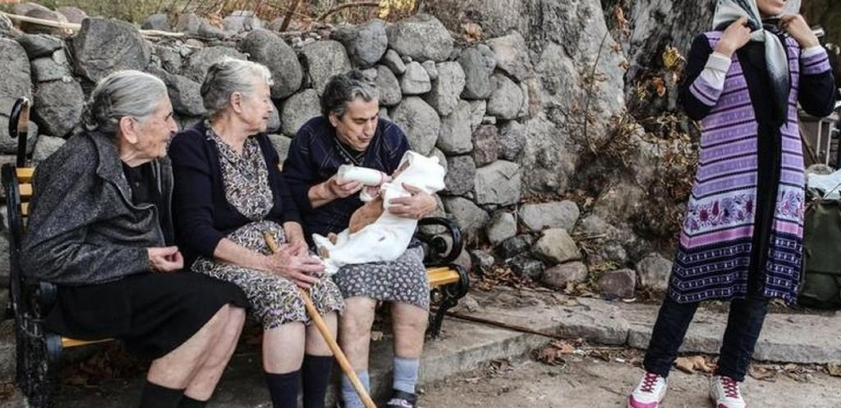 Αποχαιρέτησαν τη γιαγιά Μαρίτσα ως της έπρεπε