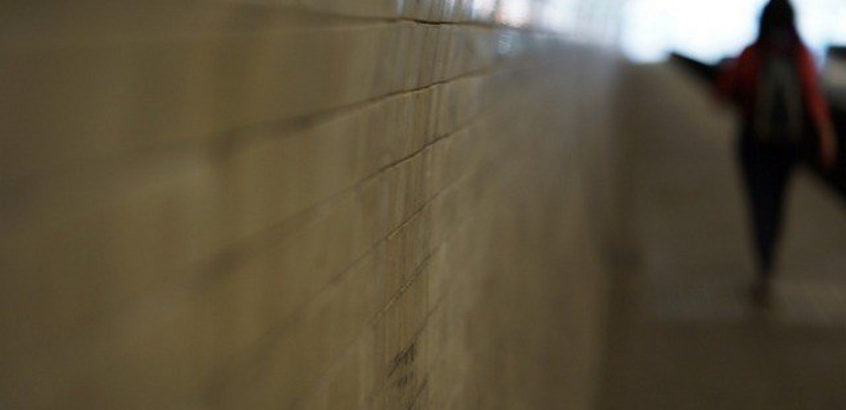  Το «τέρας» της βίας, πρώτο θρανίο στα σχολεία