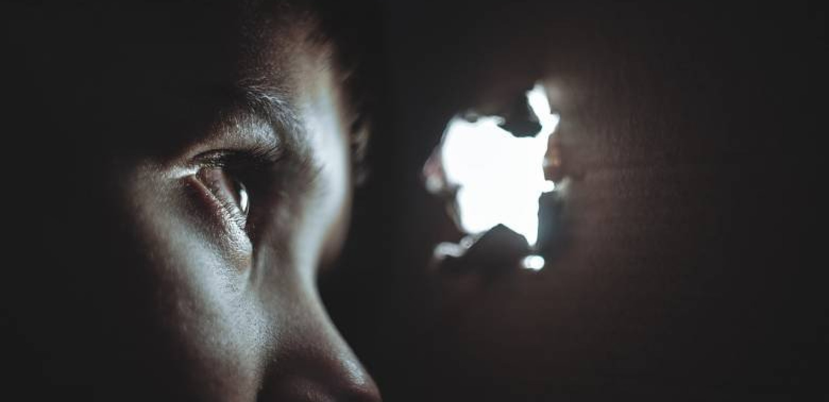 Μύθοι και αλήθειες γύρω από την κακοποίηση ενός παιδιού