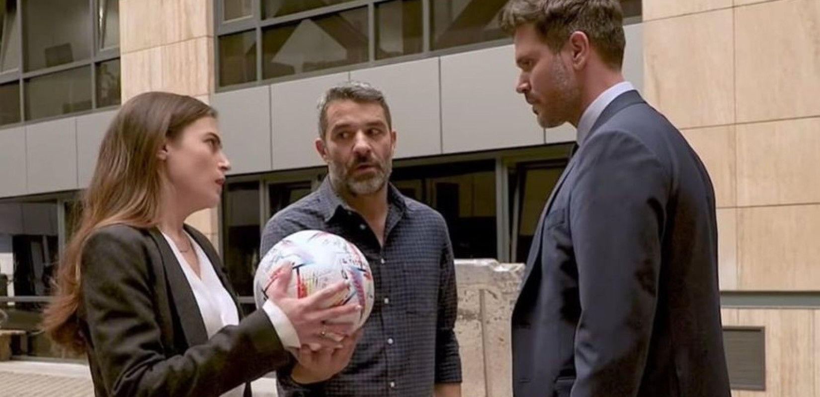  Οι «Παγιδευμένοι» δίνουν πάσα στο Μουντιάλ