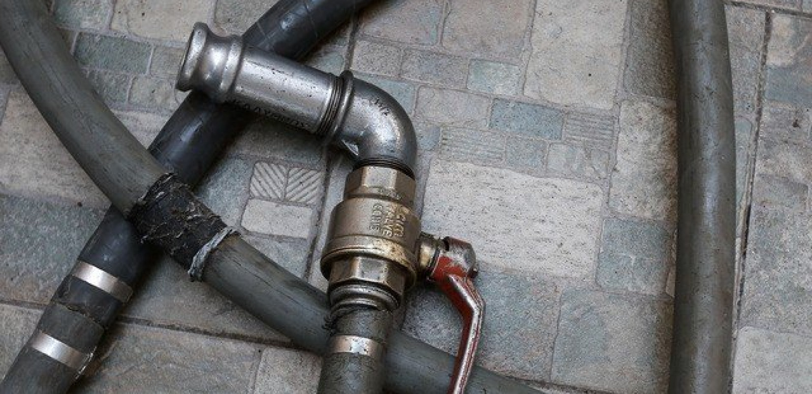 Ξάνθη:  Άγνωστοι έκλεψαν σχεδόν 2.000 λίτρα πετρέλαιο από δύο σχολεία