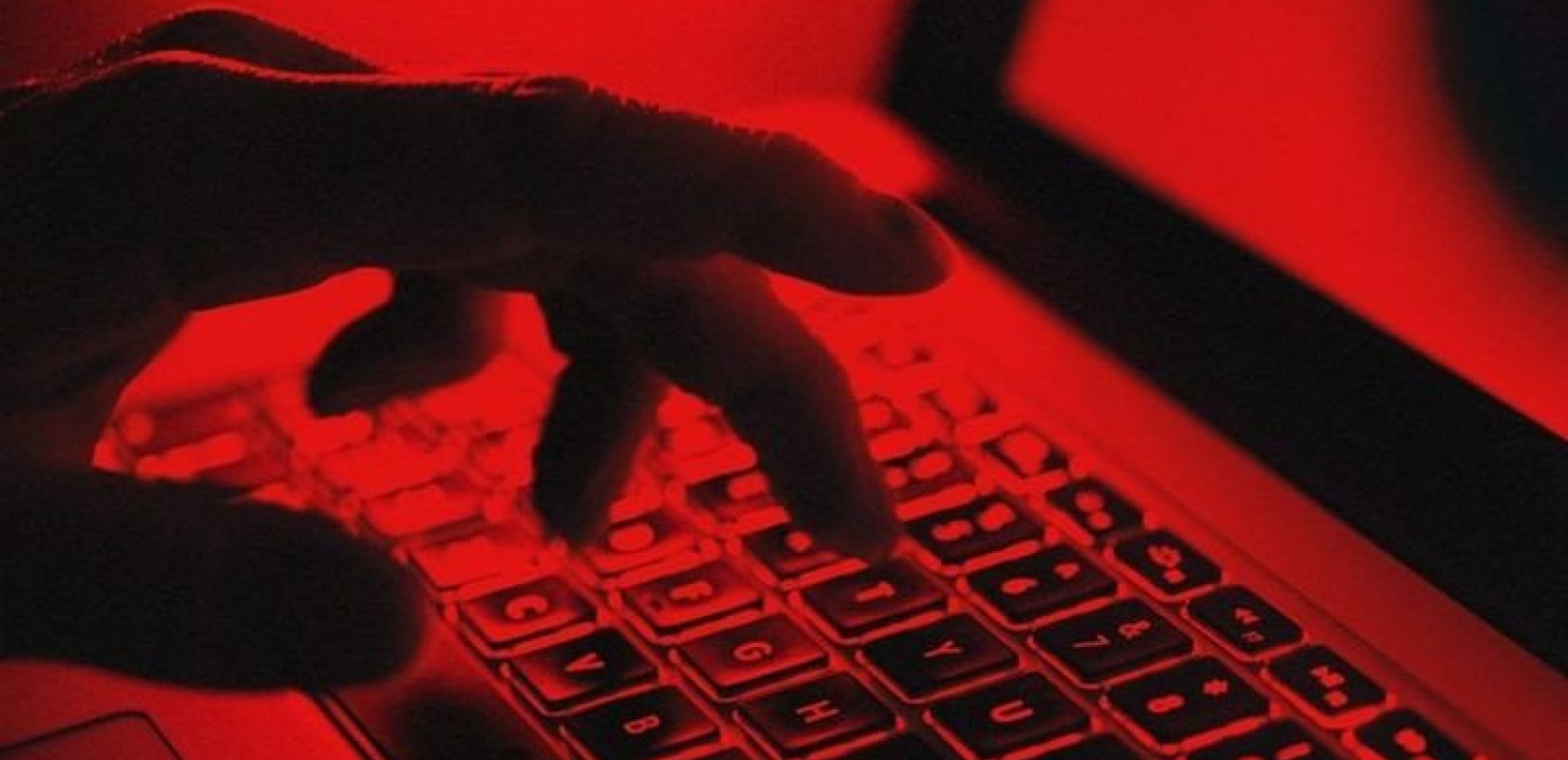 Βρετανία: Επίσημη διαμαρτυρία στον Ρώσο πρεσβευτή για μακροχρόνια κυβερνοκατασκοπεία από την FSB