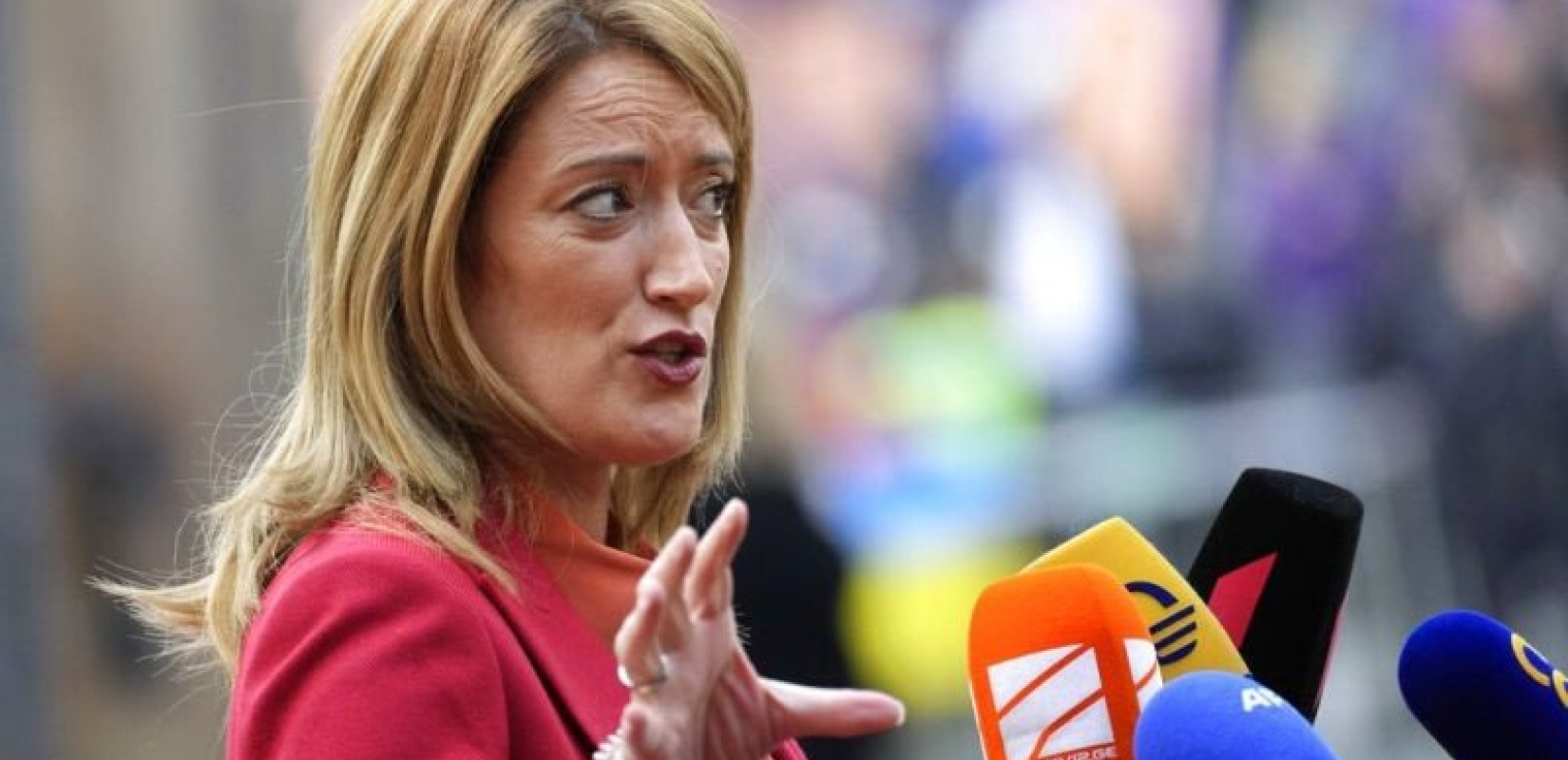 Ρ. Μέτσολα για σκάνδαλο διαφθοράς: Υπάρχουν «τρύπες» στο Ευρωπαϊκό Κοινοβούλιο, οι οποίες θα κλείσουν