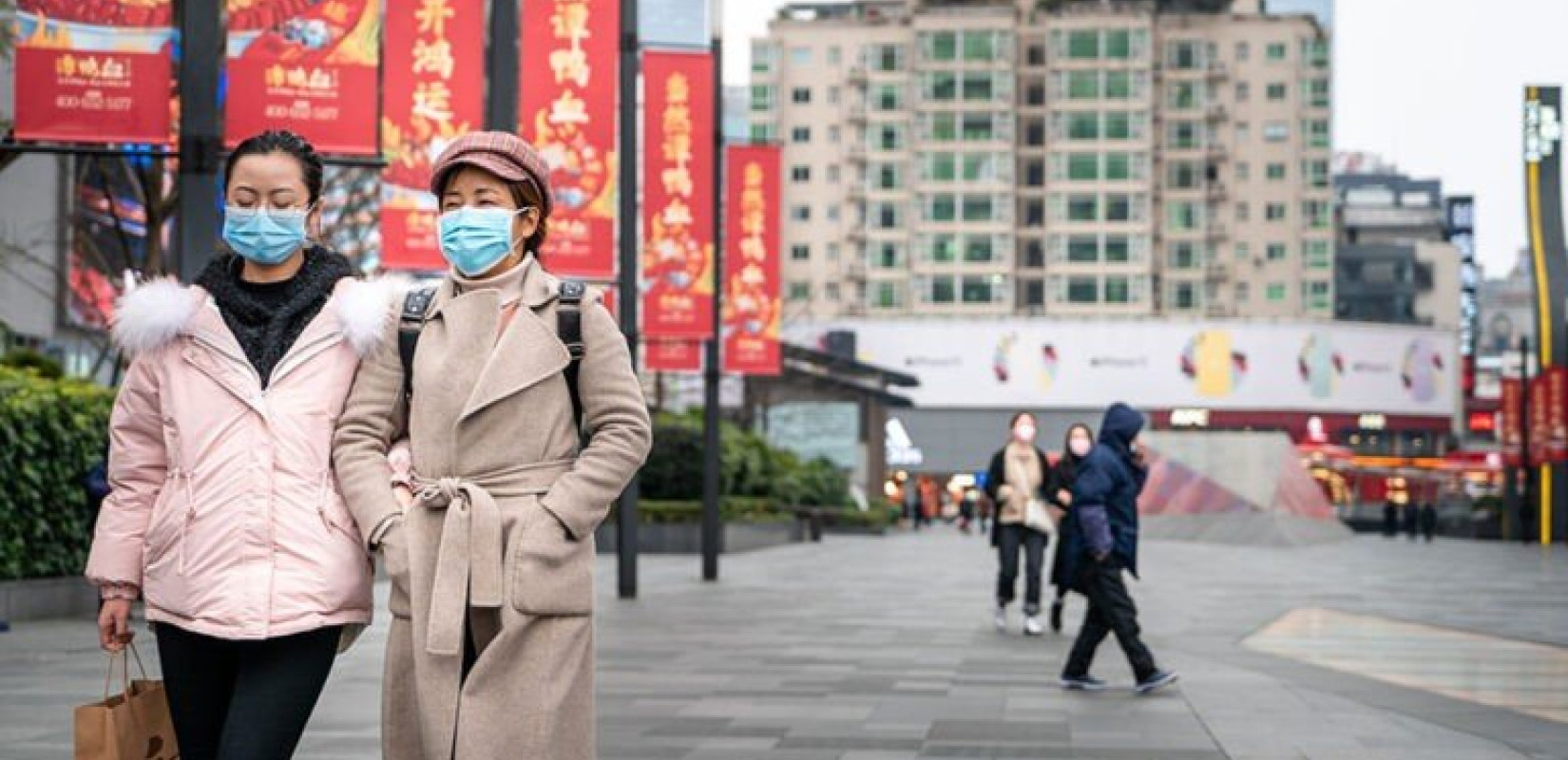 Το Πεκίνο καλεί τον ΠΟΥ να υιοθετήσει «δίκαιη και αμερόληπτη στάση»