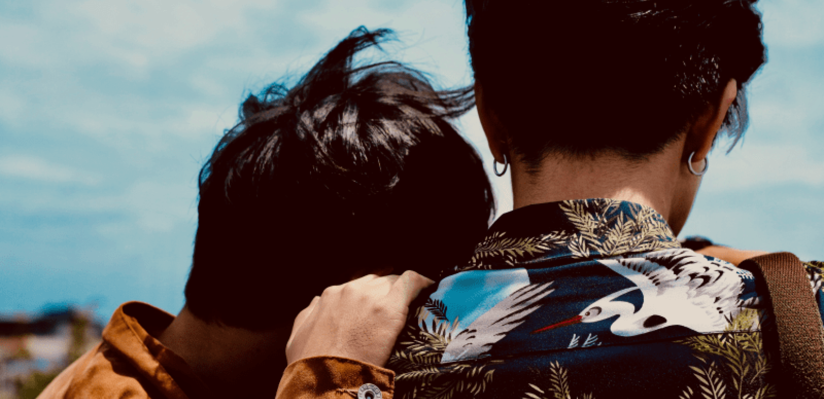 Ετερόφυλη και ομόφυλη απιστία: Υπάρχουν διαφορές;