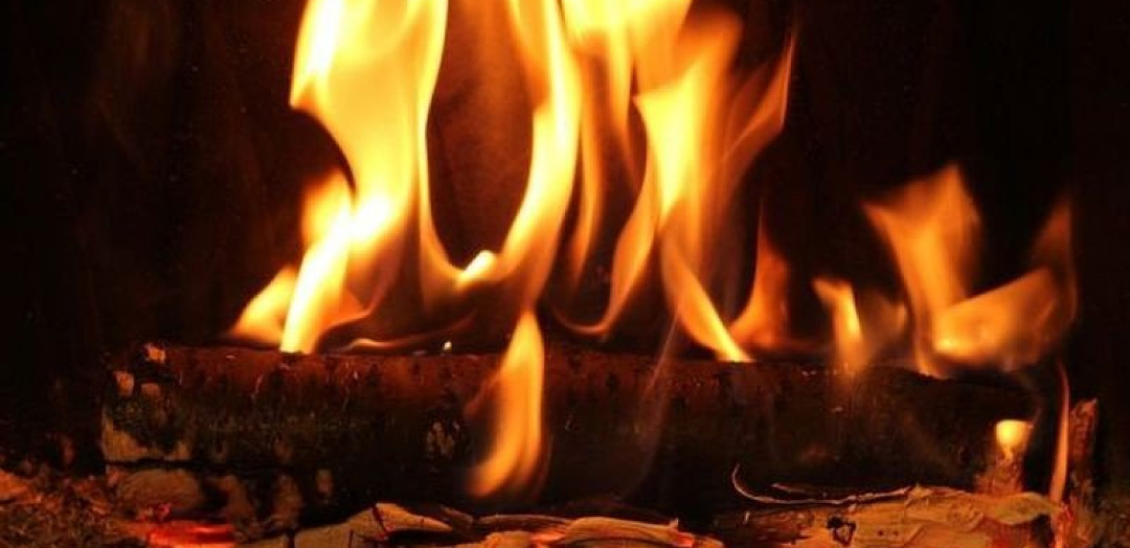 Υεμένη: Φωτιά σε δύο πλοία στα ανοιχτά του Άντεν αφού χτυπήθηκαν από βλήματα