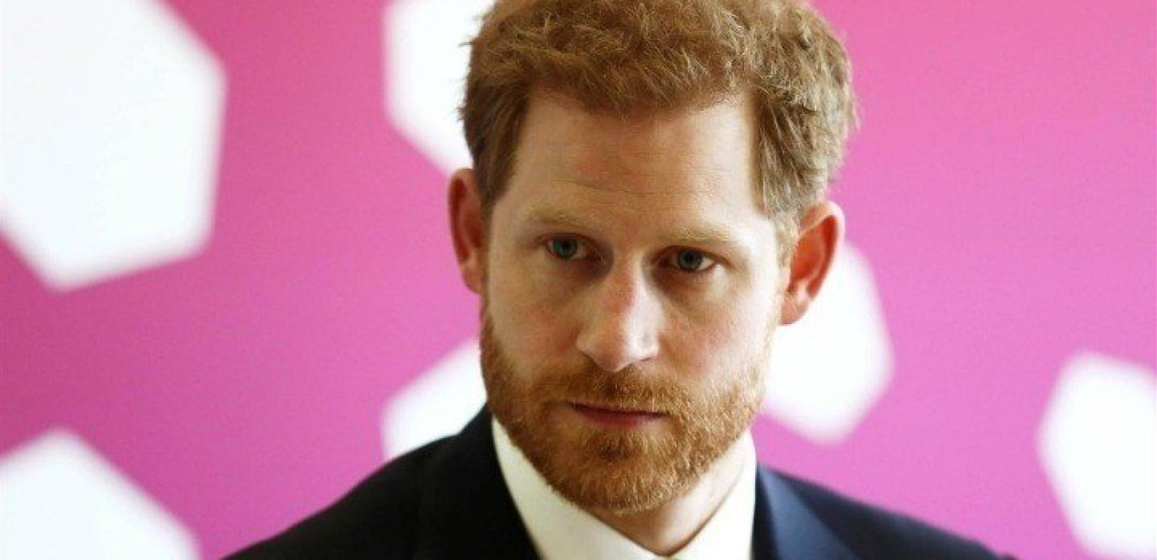 Βρετανία: Ο πρίγκιπας Χάρι και ο Έλτον Τζον εμφανίστηκαν αιφνιδιαστικά στη δίκη του εκδότη της Daily Mail 