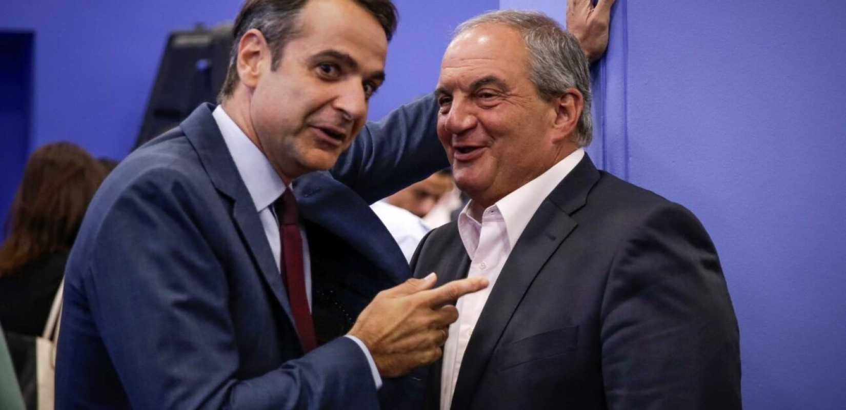 Πώς η υποψηφιότητα Μητσοτάκη στον Έβρο, ξαναβάζει τον Καραμανλή στην Α' Θεσσαλονίκης. Γράφει ο Σαλονικιός