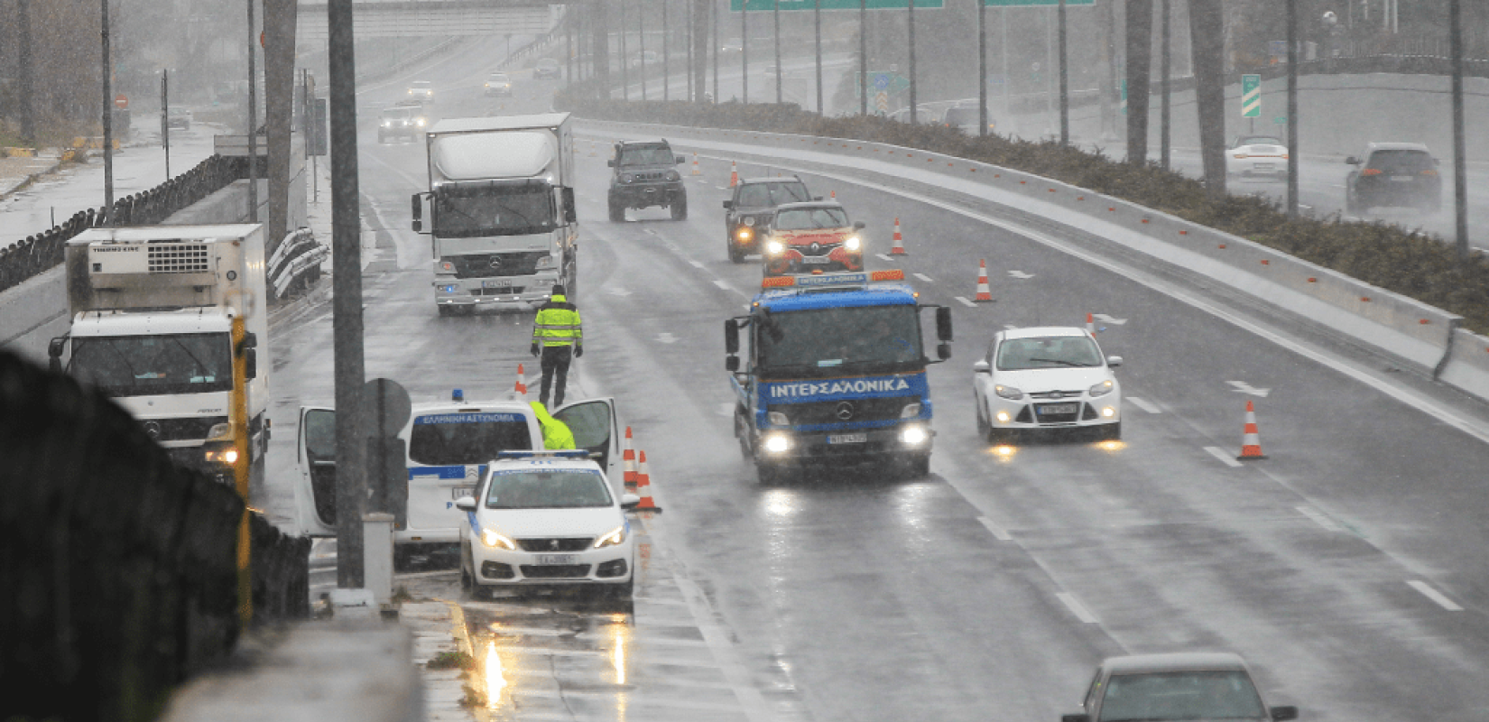 Άνοιξε η Εθνική Οδός Αθηνών - Λαμίας
