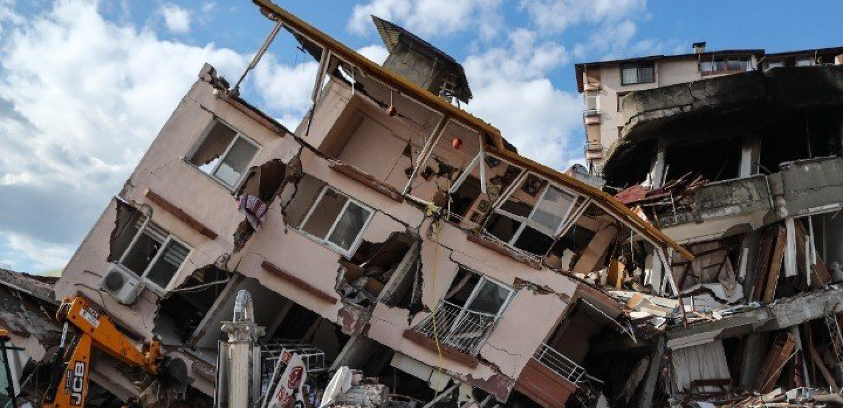 Σεισμός στη Τουρκία - Συνεχίζονται τα θαύματα: 12χρονος ανασύρθηκε ζωντανός μετά από 260 ώρες (βίντεο)