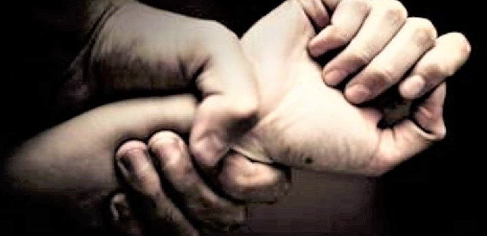 Θεσσαλονίκη: Απείλησε ότι θα τη σφάξει αν δεν σβήσει όλους τους άνδρες από το Facebook της