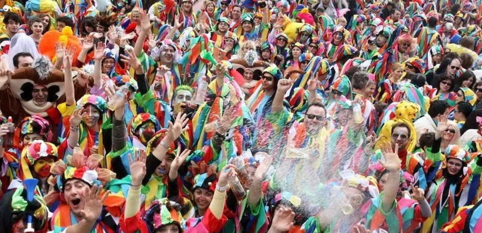 Πληρότητα 100% στα ξενοδοχεία το τριήμερο της Αποκριάς - Καρναβαλικές εκδηλώσεις, έθιμα και γιορτές σε κάθε γωνιά της Ελλάδας