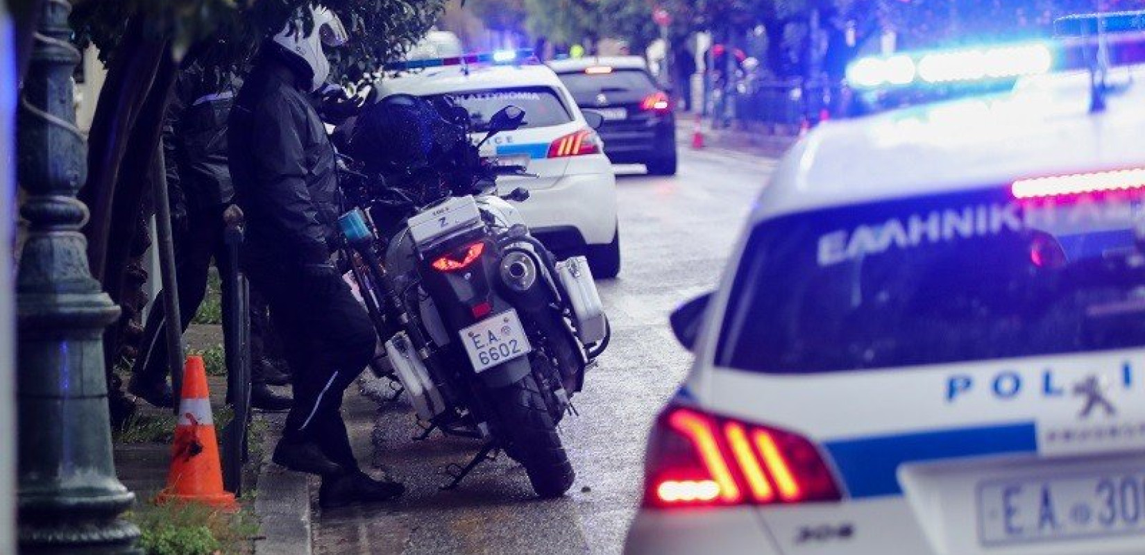 Μοσχάτο: Συνελήφθη 21χρονος με εκρηκτικά	