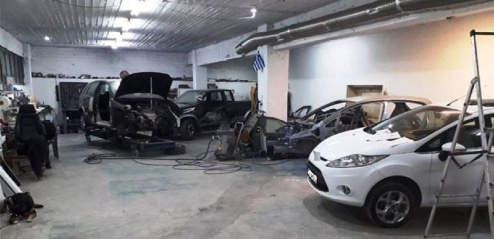 Συνελήφθησαν επ’ αυτοφώρω για απόπειρα διάρρηξης συνεργείου αυτοκινήτων στη Μενεμένη