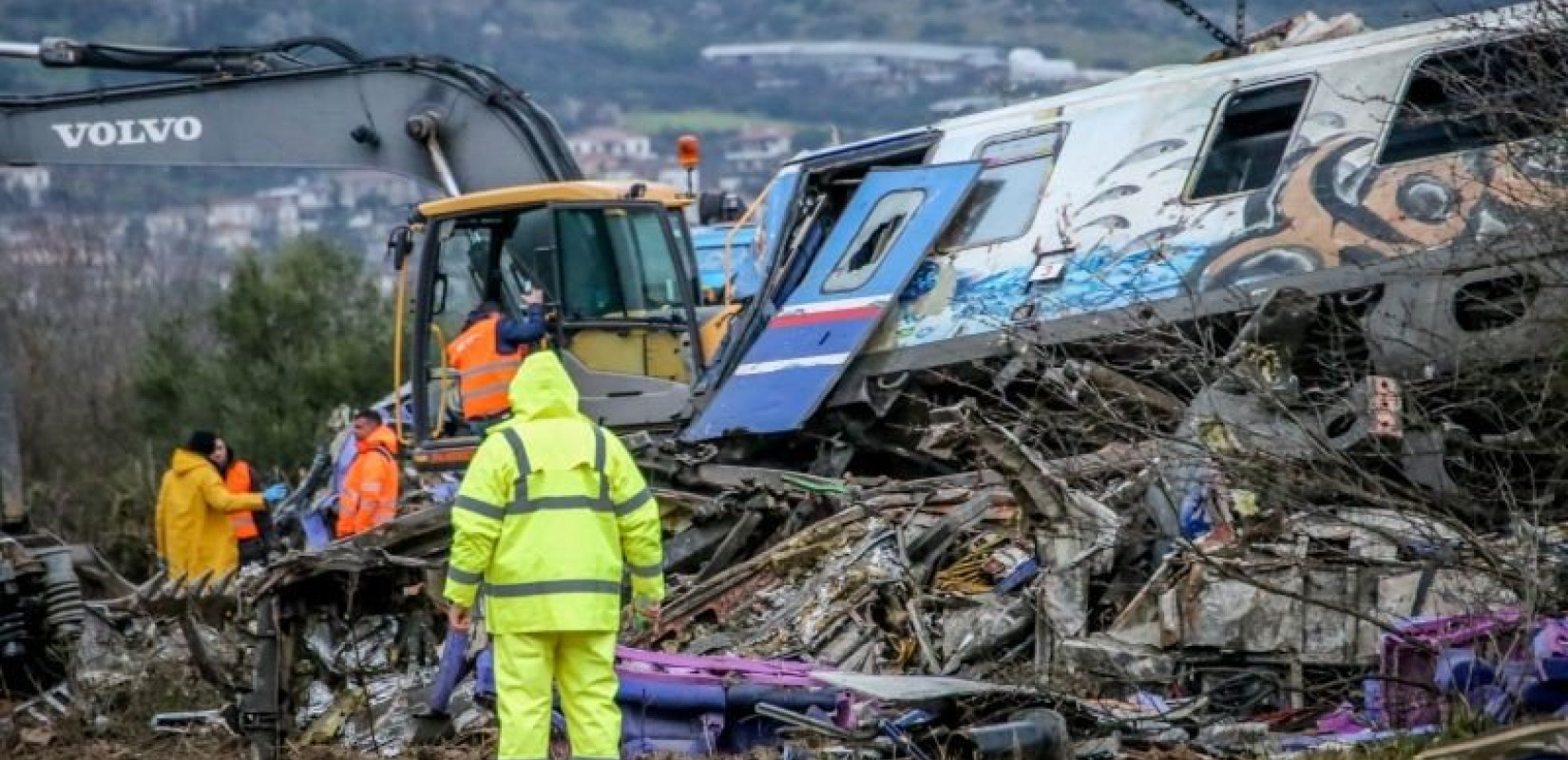 Τέμπη: Συνεχίζονται οι μηνύσεις συγγενών των θυμάτων κατά παντός υπευθύνου (βίντεο)