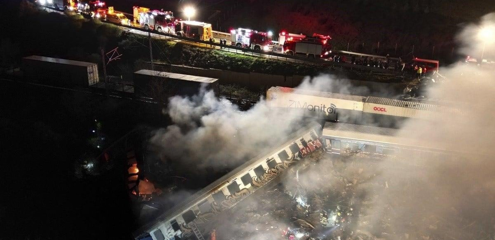 Σoκαριστικές μαρτυρίες από τα Τέμπη: «Είδα παντού φλόγες, πολλοί δεν πρόλαβαν να βγουν»