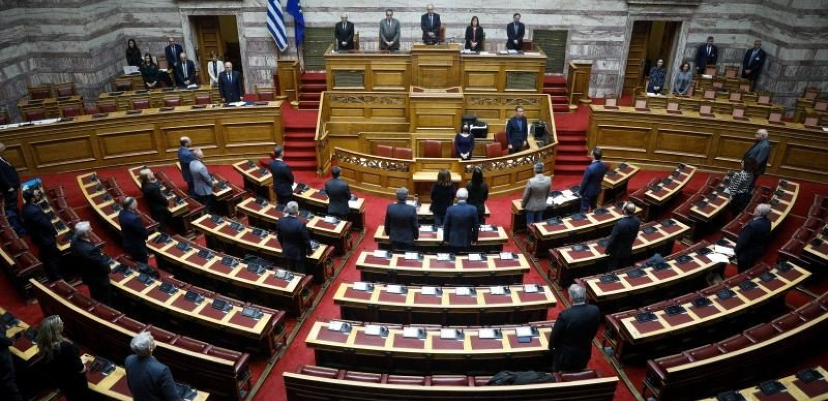 Εγκρίθηκαν στη Βουλή το εφάπαξ βοήθημα στους συνταξιούχους και τα μέτρα στήριξης κοινωνικών ομάδων