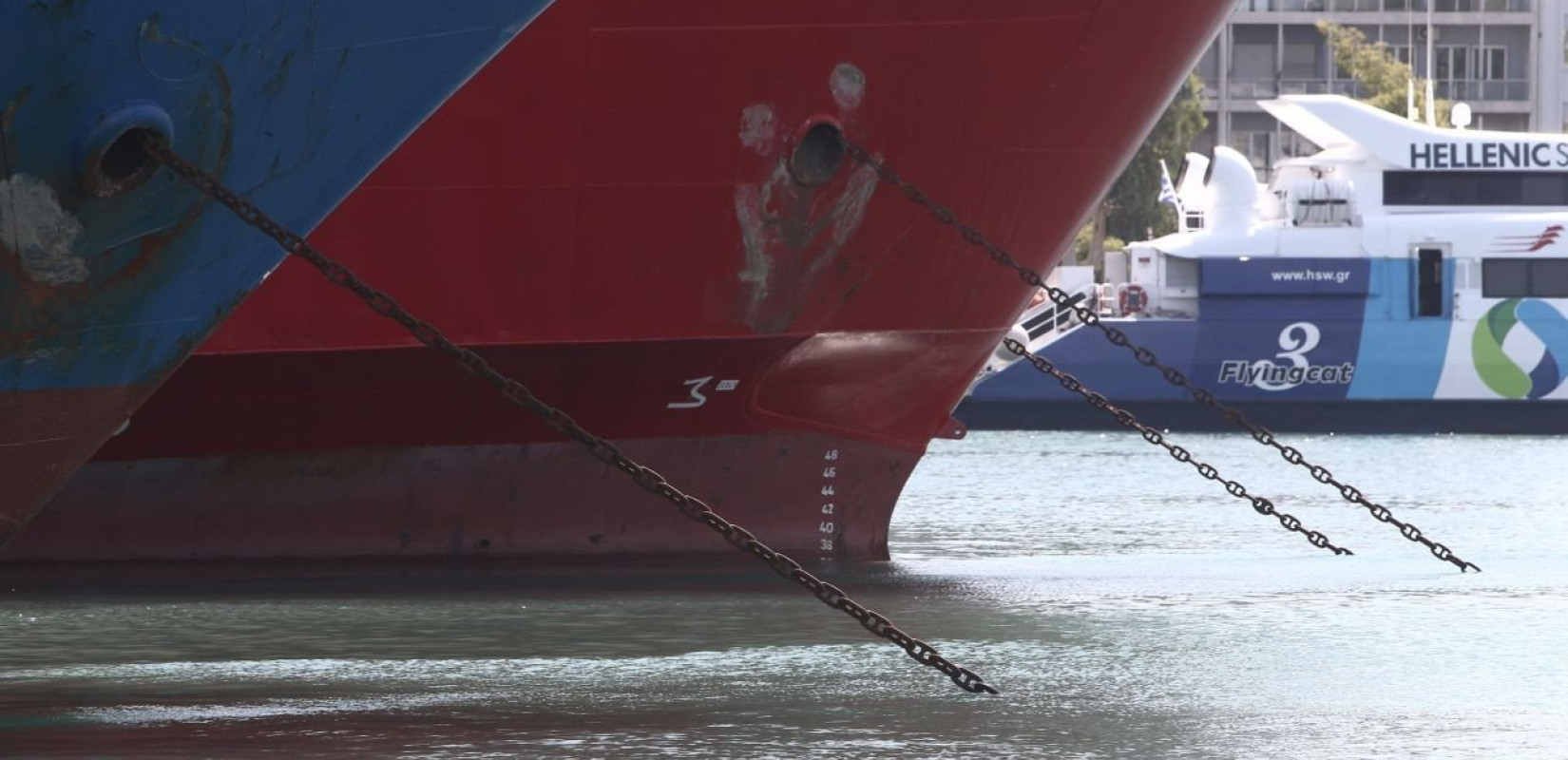 Πειραιάς: Δεμένο στο λιμάνι το πλοίο «Απόλλων Ελλάς» λόγω μηχανικής βλάβης