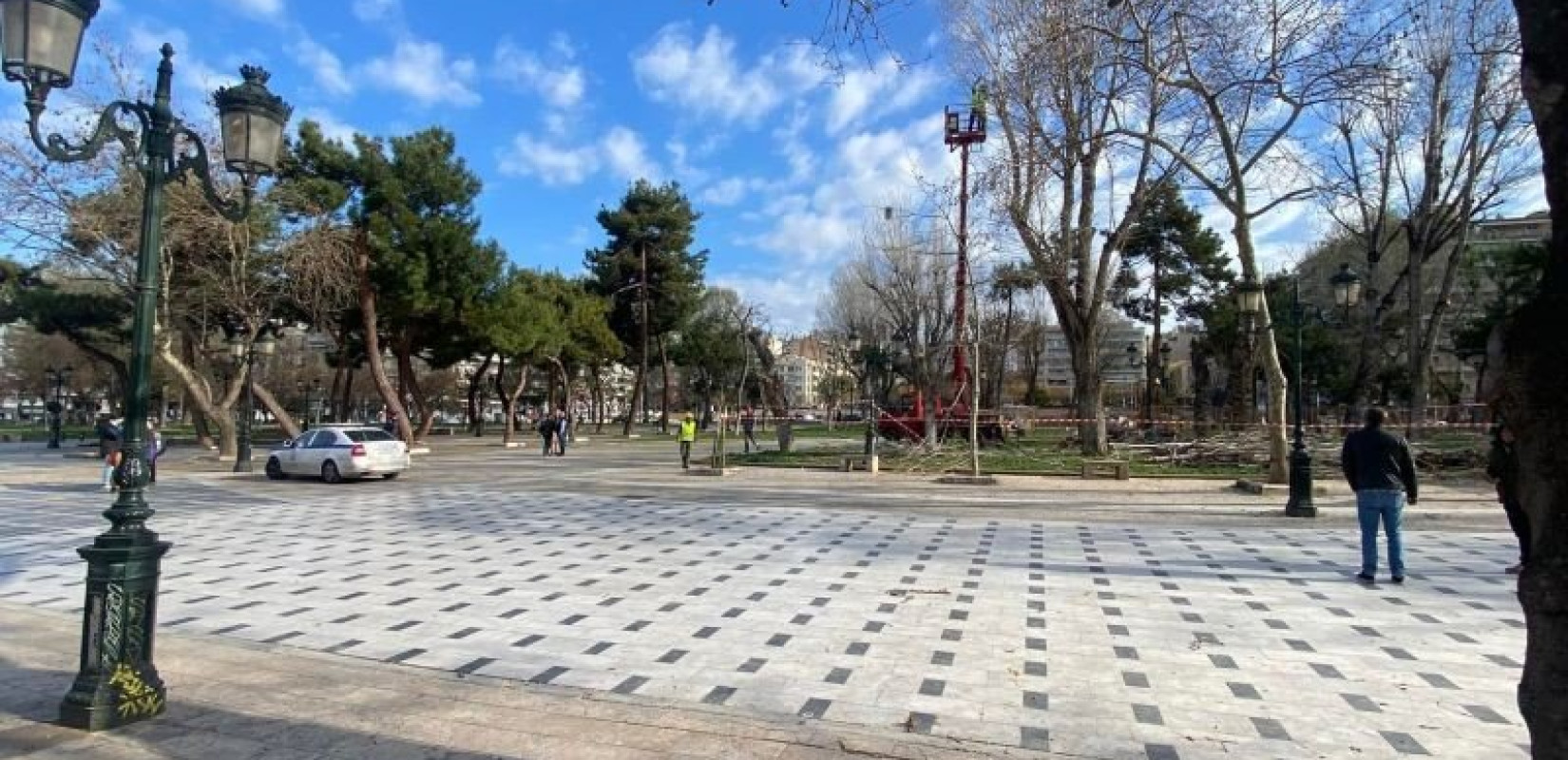 Θεσσαλονίκη: Δυσαρεστημένος ο Ζέρβας για τις προσαγωγές στην Πλ. Δικαστηρίων, πολιτών κατά της κοπής δέντρων